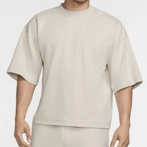 Men’s Nike Tech Fleece Orewood Brown Short Sleeve Tee - Large - Used